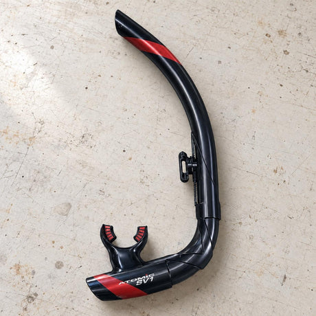 Atomic Aquatics SV1 Contour snorkel, Black/Red, open-box product image