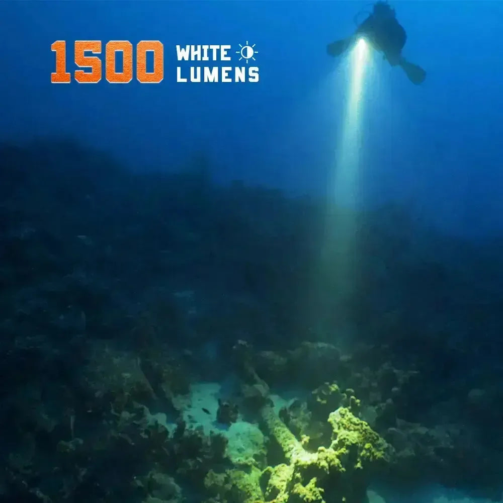 OrcaTorch D570-GL 1500 lumen white beam underwater