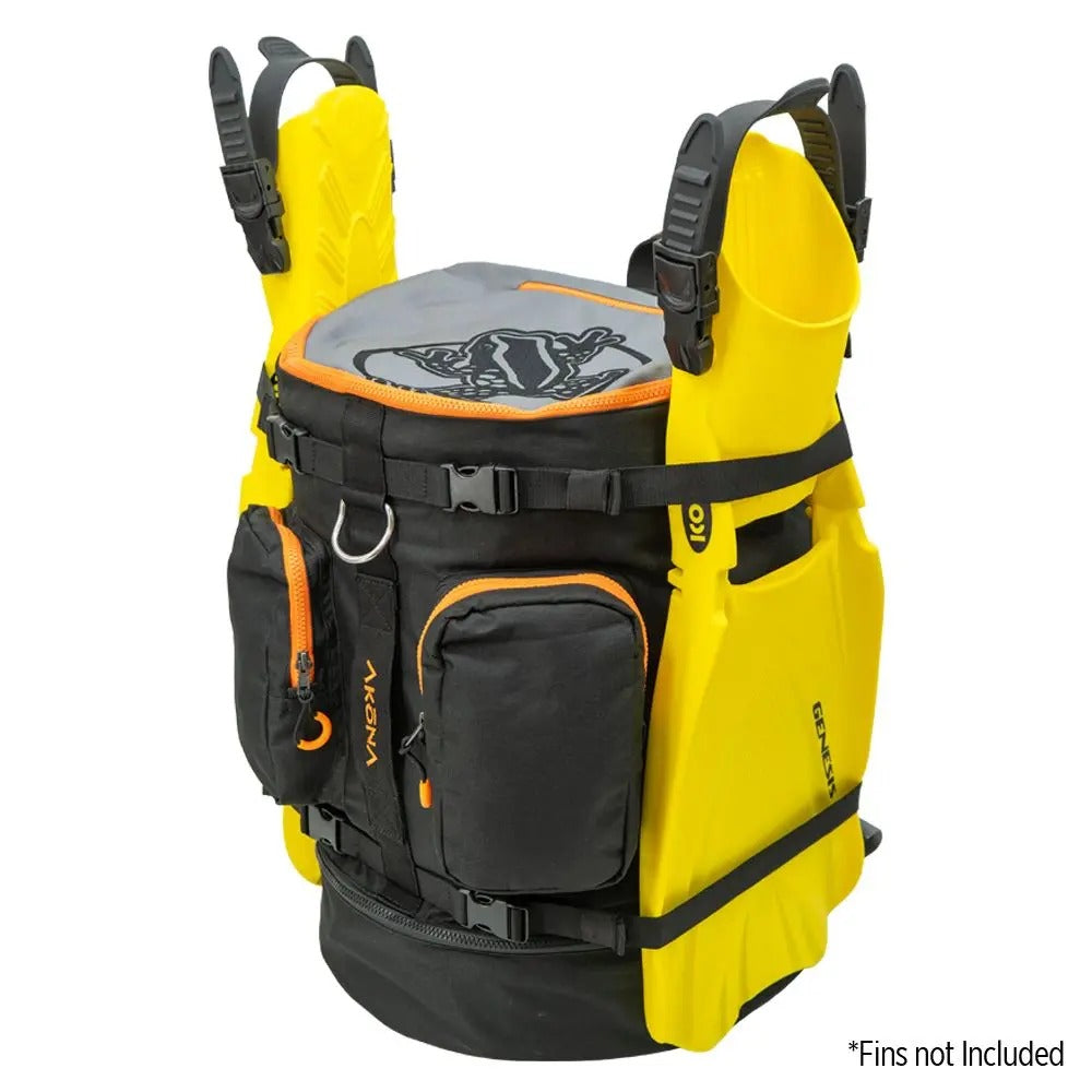 Akona Globetrotter DX with fins strapped on
