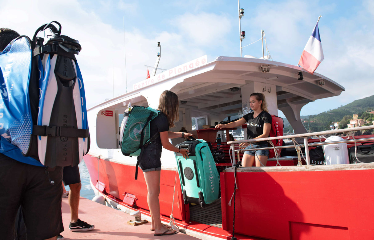 Aqualung Explorer II Duffle Travel Gear Bag-