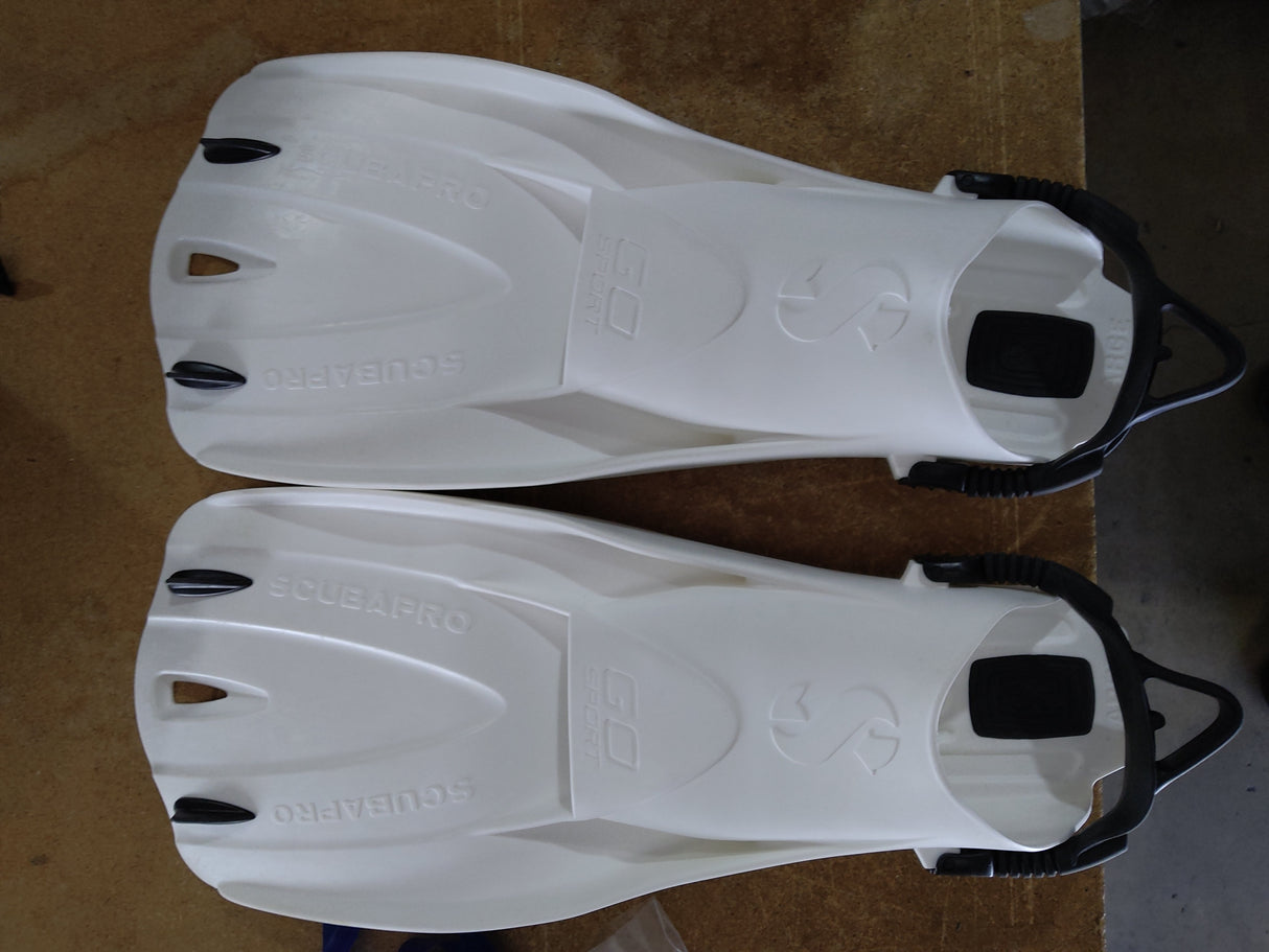 Used Scubapro Go Sport Fins