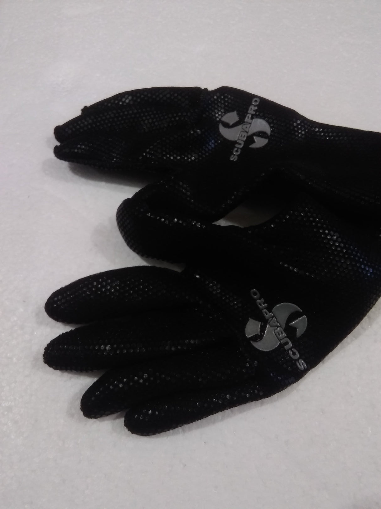 Used ScubaPro D - Flex Rebel Glove 2mm