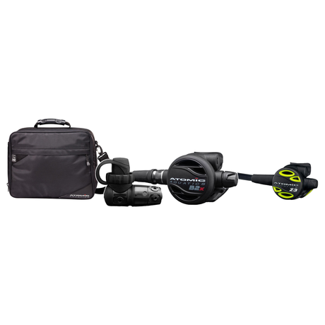Atomic B2x Regulator + Atomic Octo + Regulator Bag Package — includes Atomic Aquatics B2x Unsealed Black, Atomic Aquatics Z3…