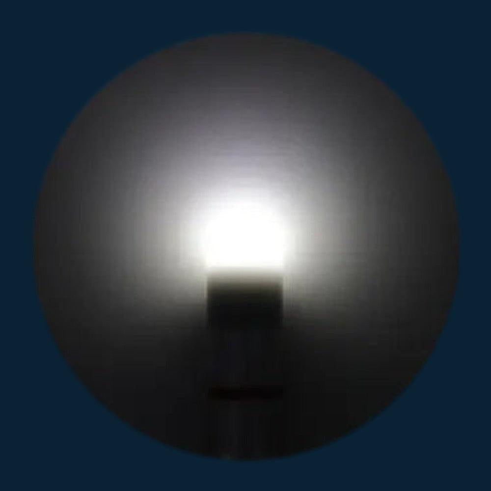 OrcaTorch SD01 PRO dive beacon glowing white