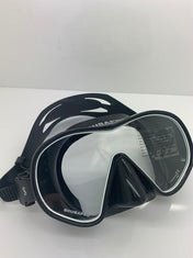 Used Scubapro Solo Scuba Diving and Snorkeling Dive Mask-Black-Like New-