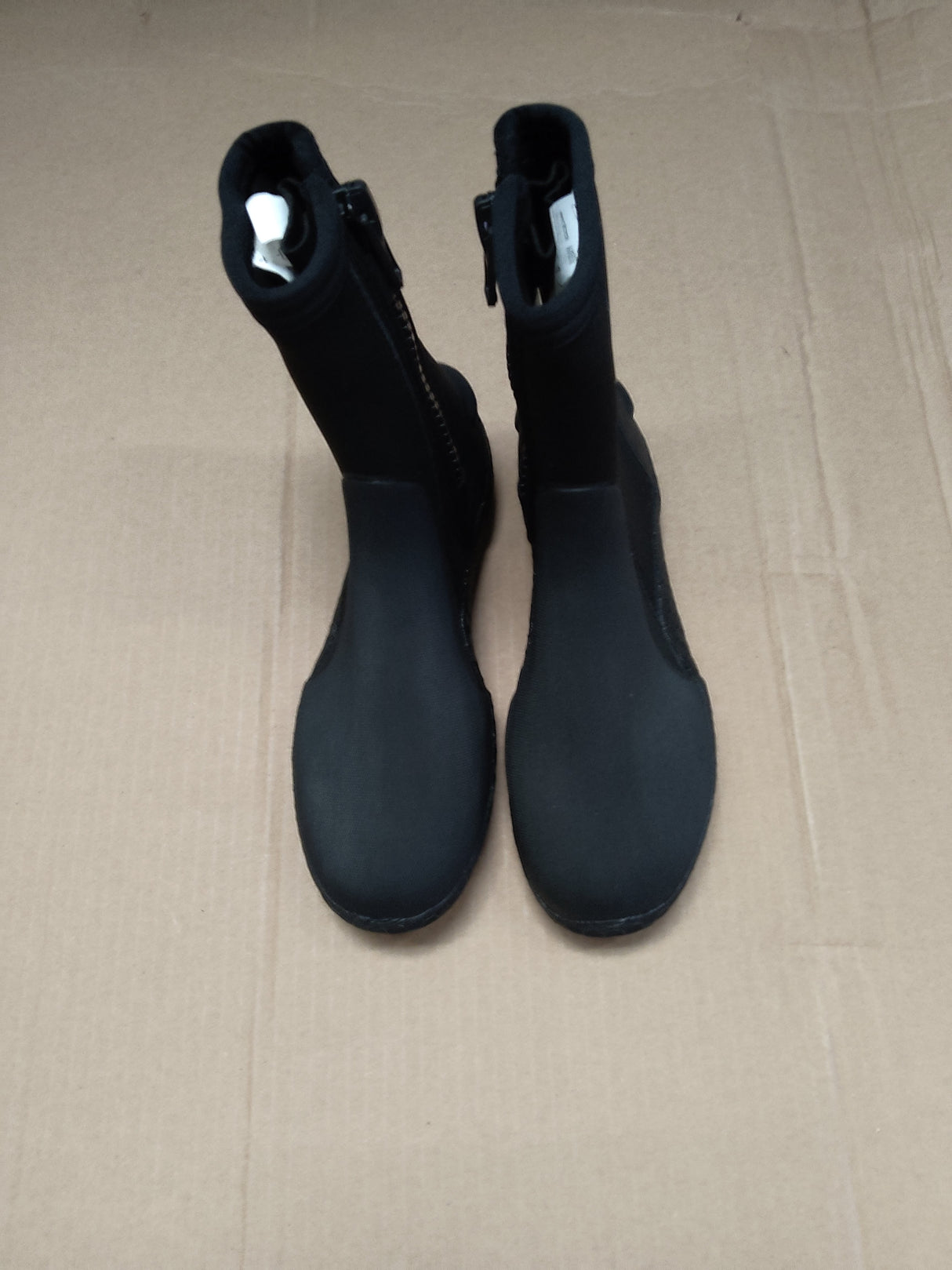 Open Box Scubapro Base 4 MM Lightweight Dive Boot