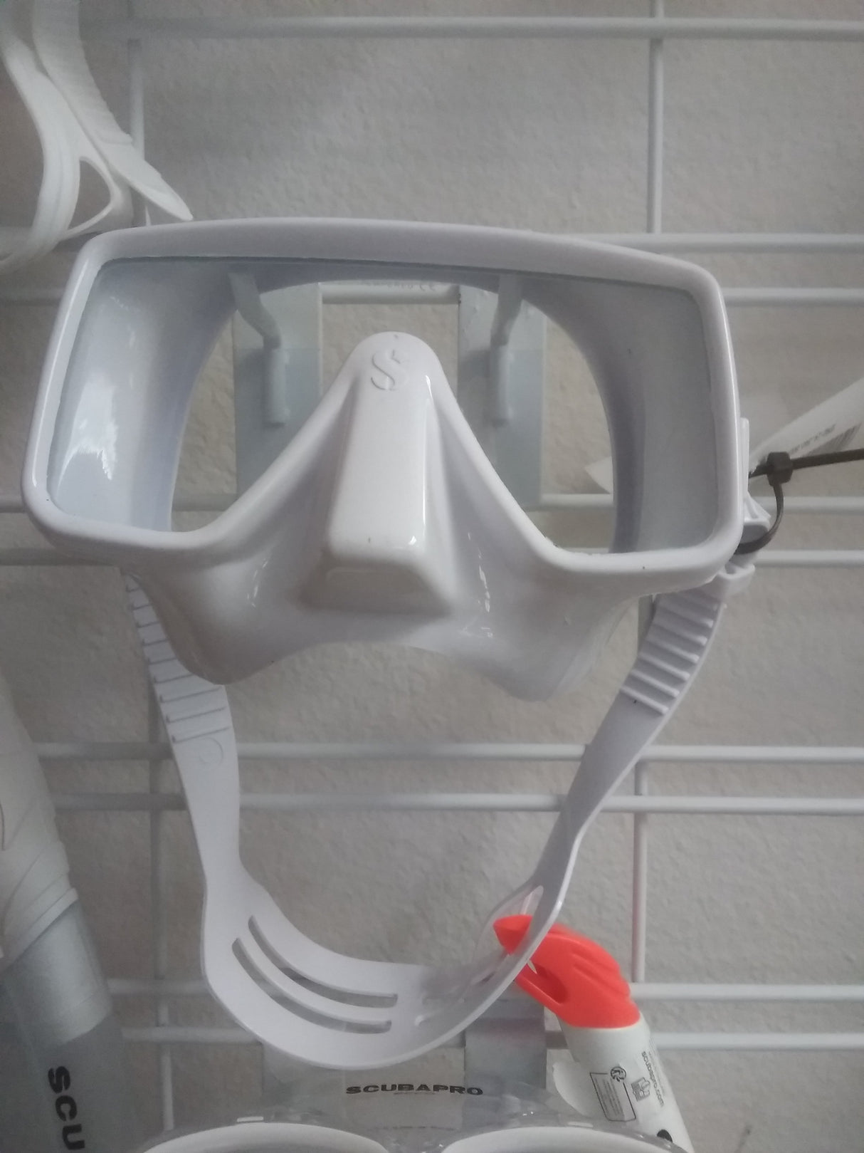 Used Scubapro Frameless Mask