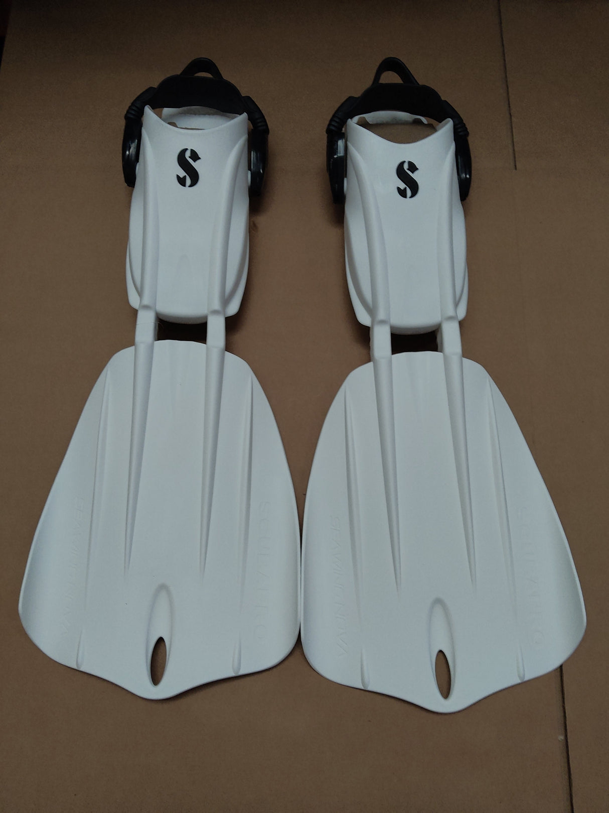 Open Box Scubapro Seawing Nova Fins