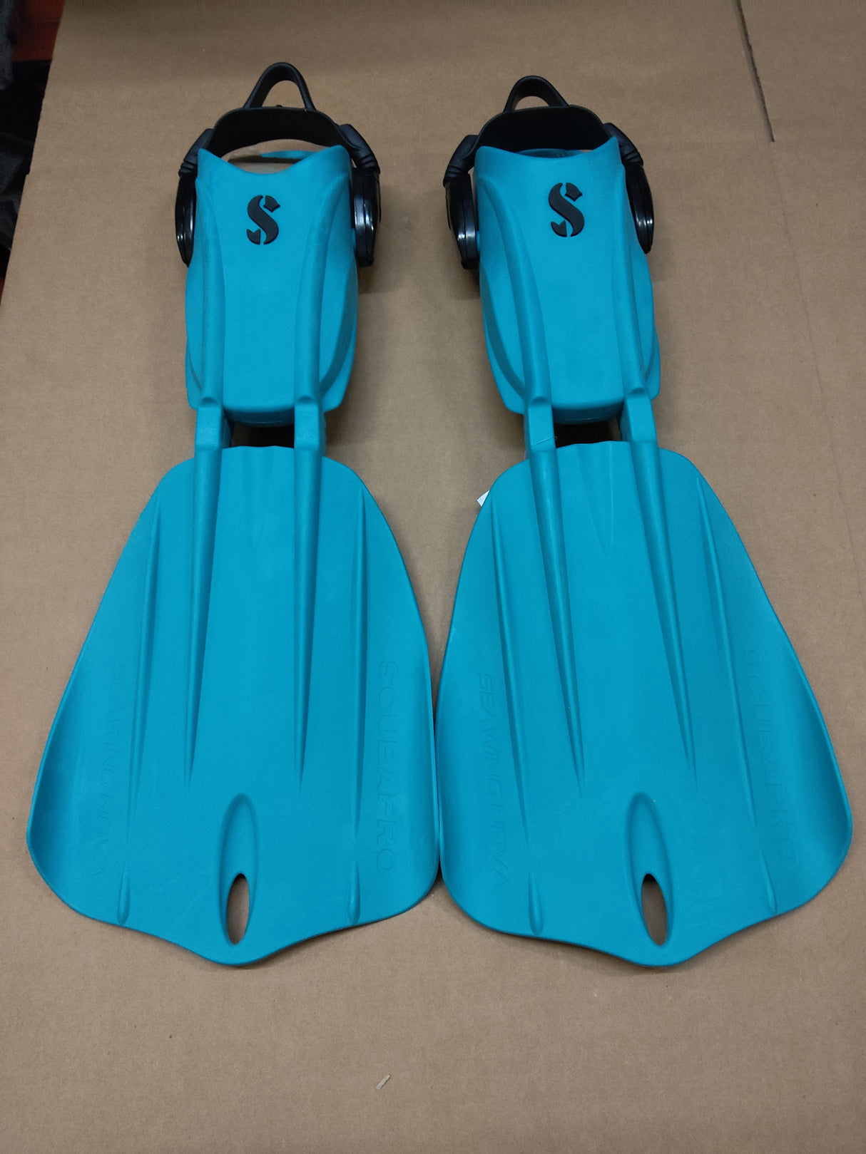 Open Box Scubapro Seawing Nova Fins