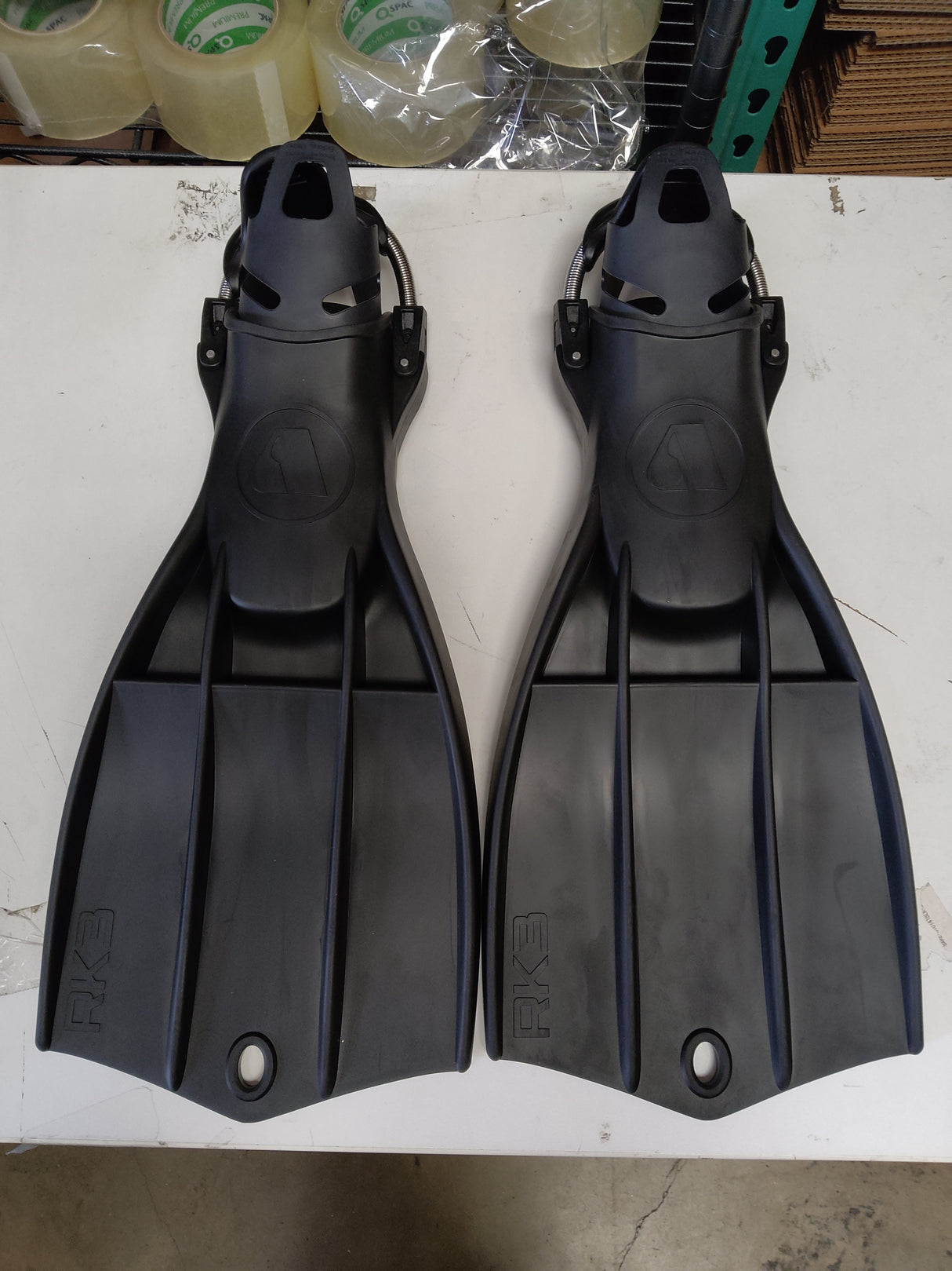 Used Apeks RK3 Open Heel Dive Fins