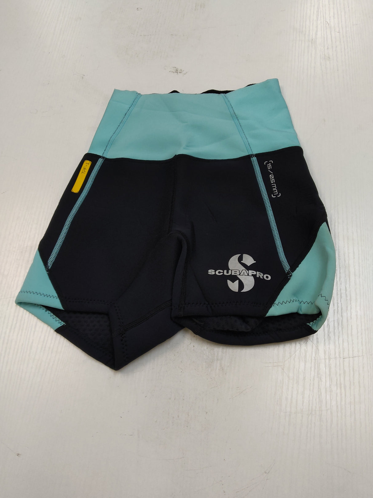Used Scubapro Everflex 1.5 Short Women's