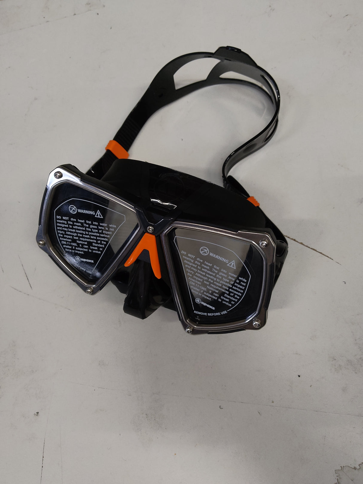 Used Apeks VX2 Mask Black/Orange
