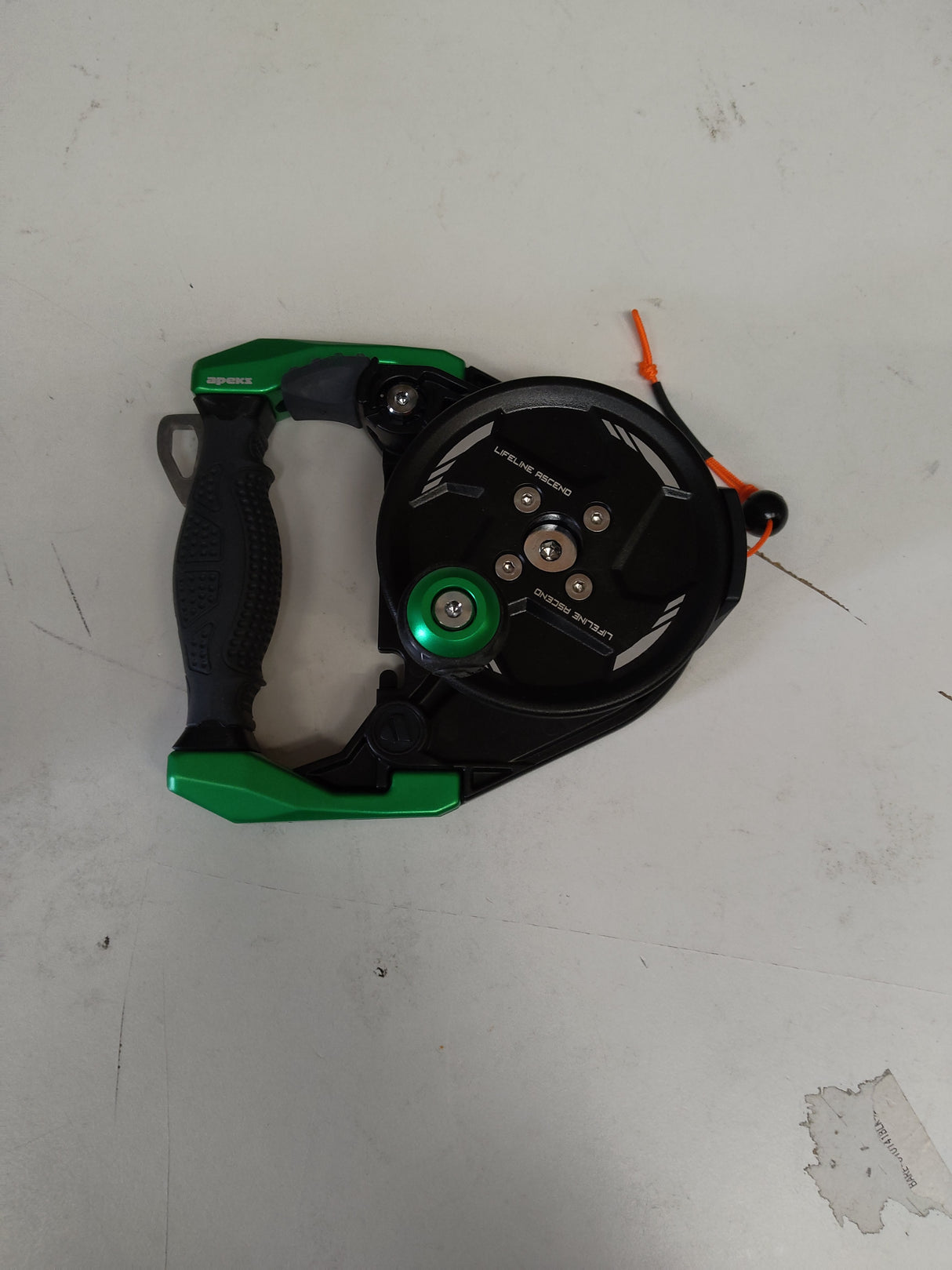 Used Apeks Ascend Dive Reel