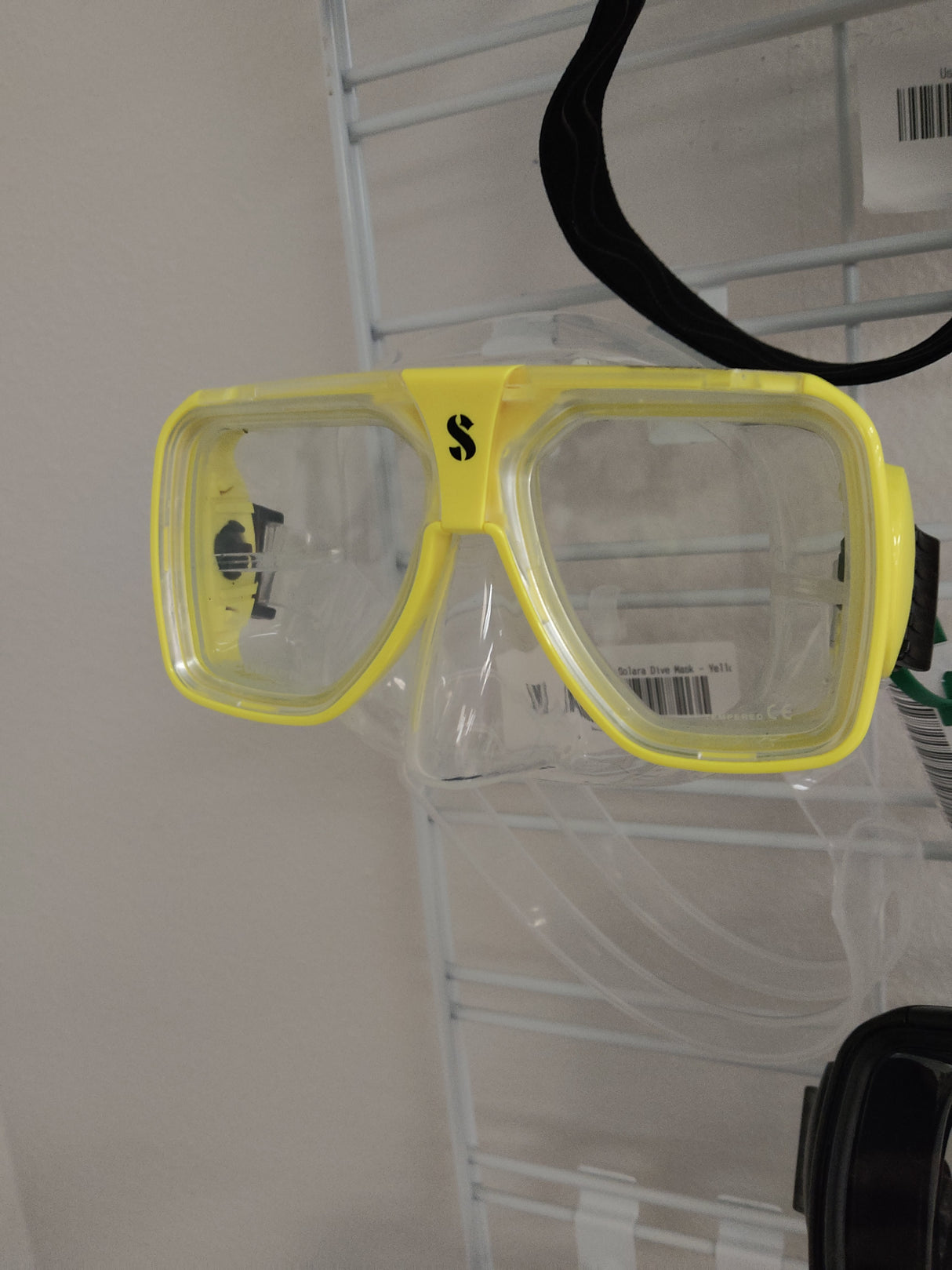 Used Scubapro Solara Dive Mask