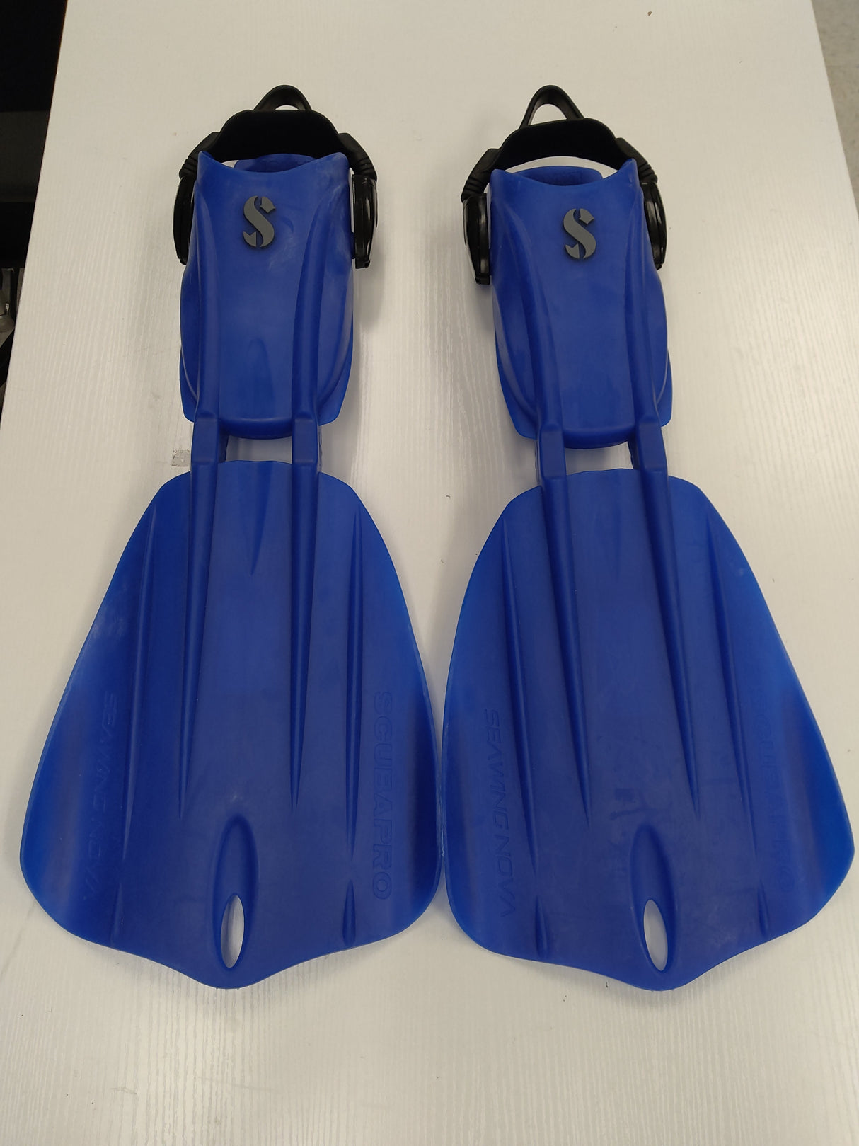 Used Scubapro Seawing Nova Fins