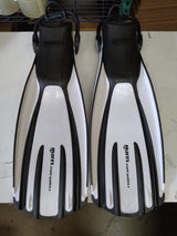 Used Mares Avanti Quattro Plus Open Heel Bungee Strap Dive Fin