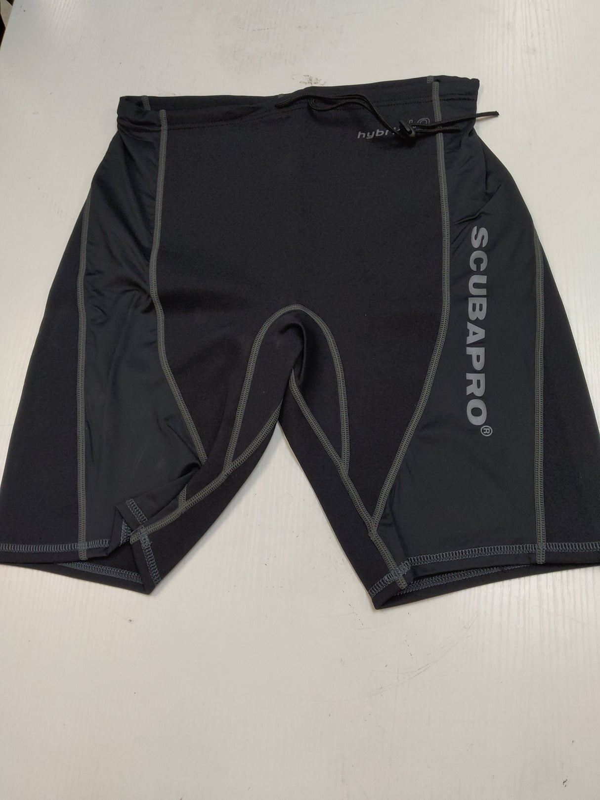 Used Scubapro Hybrid Shorts 1mm Women's