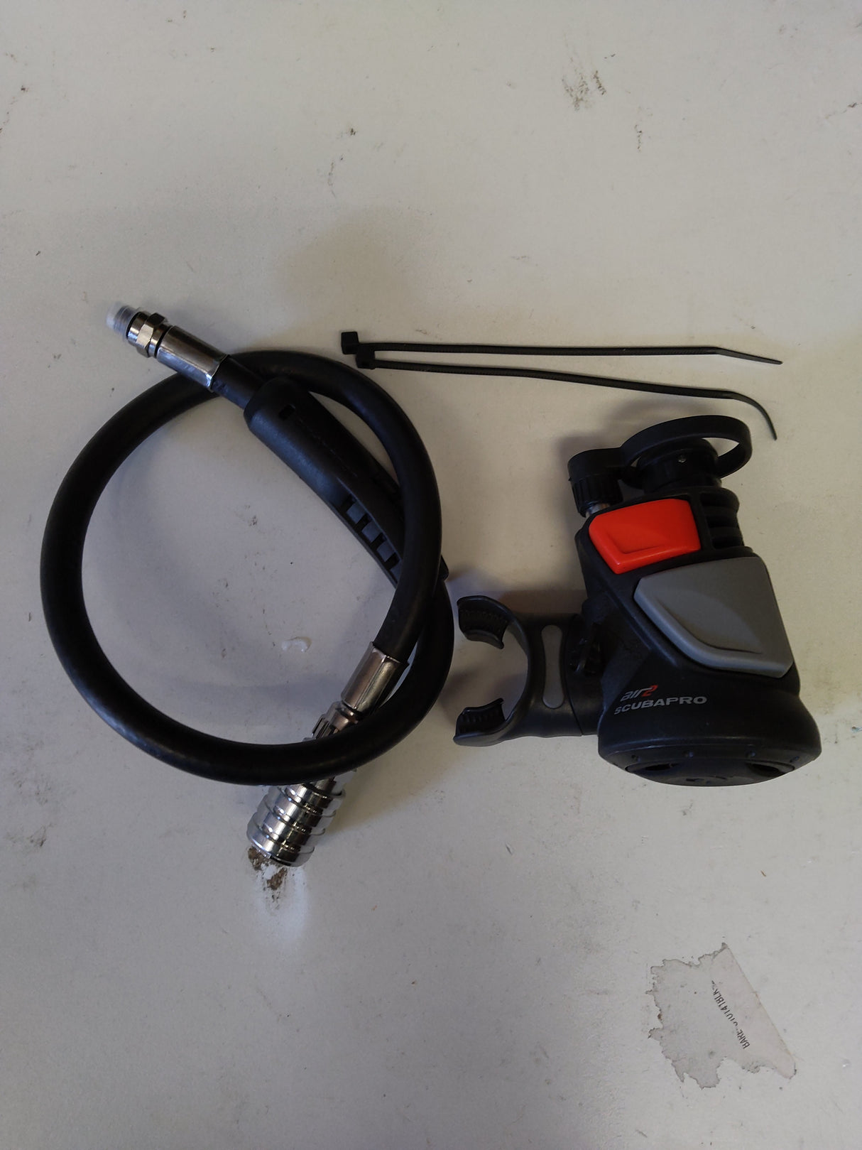 Open Box Scubapro AIR2 5th Gen Inflator Regulator