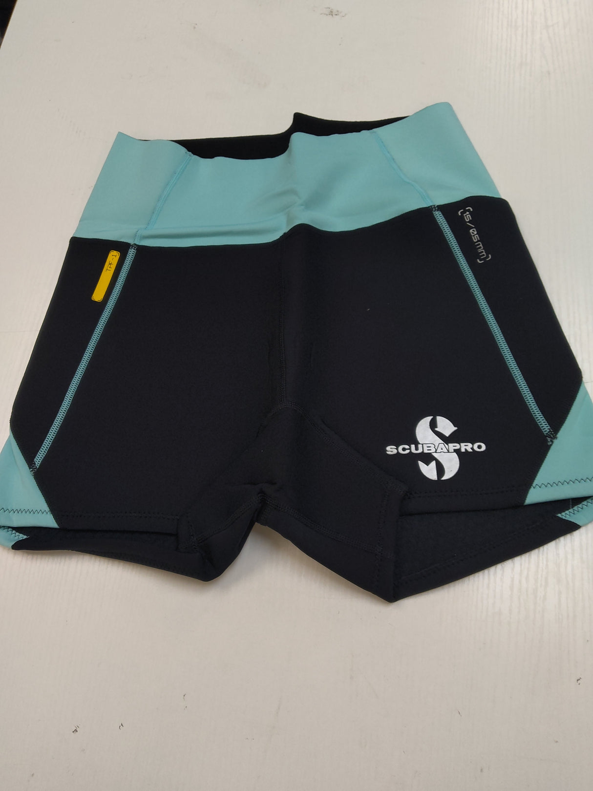 Used Scubapro Everflex 1.5 Short Women's