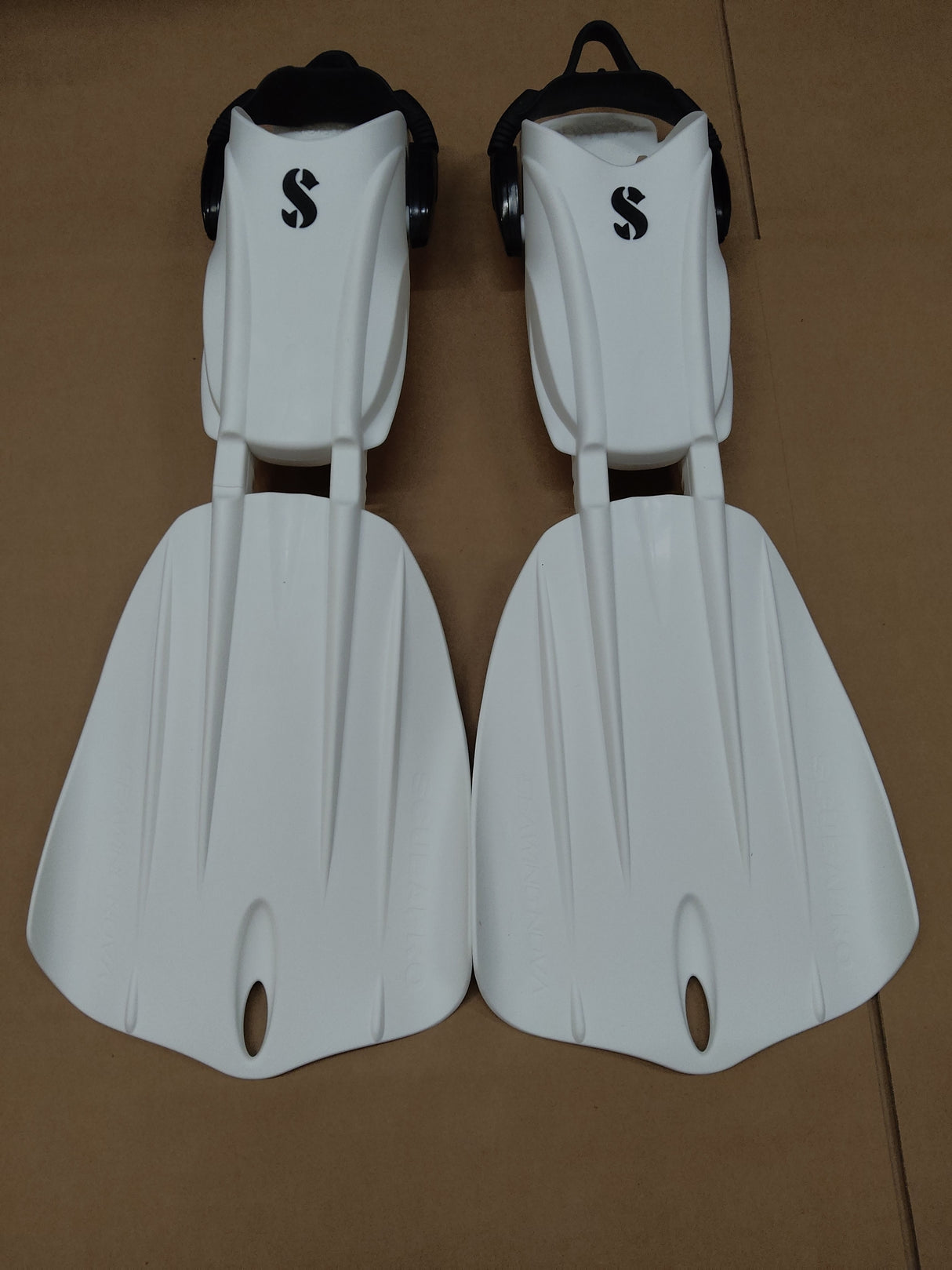 Open Box Scubapro Seawing Nova Fins
