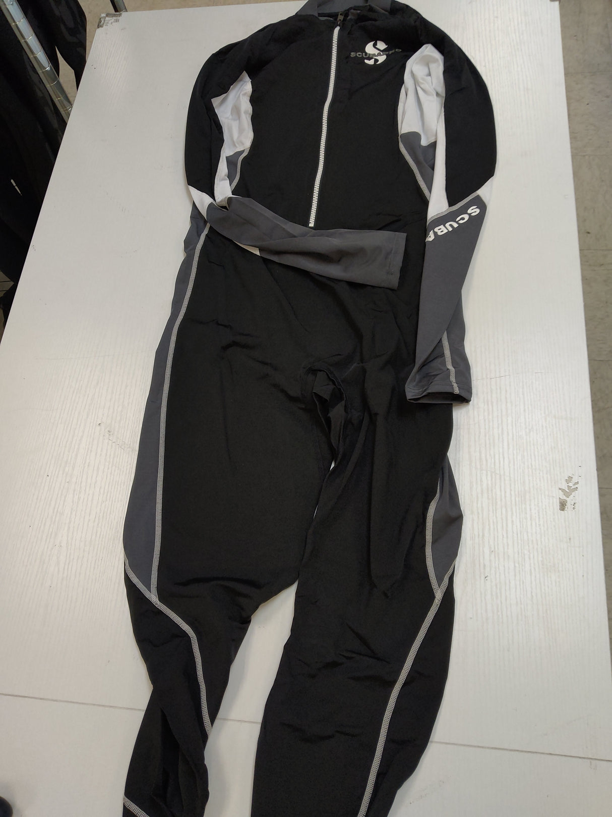 Used Scubapro Graph Steamer Women's (UPF50)