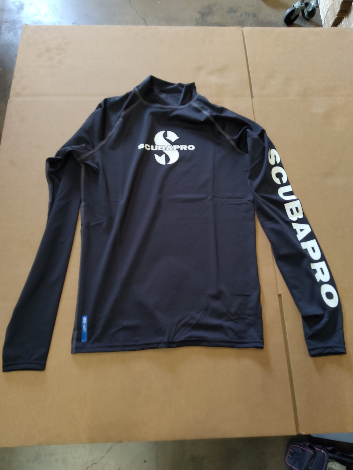 Open Box Scubapro Rash Guard Mens, Long Sleeve (UPF50)