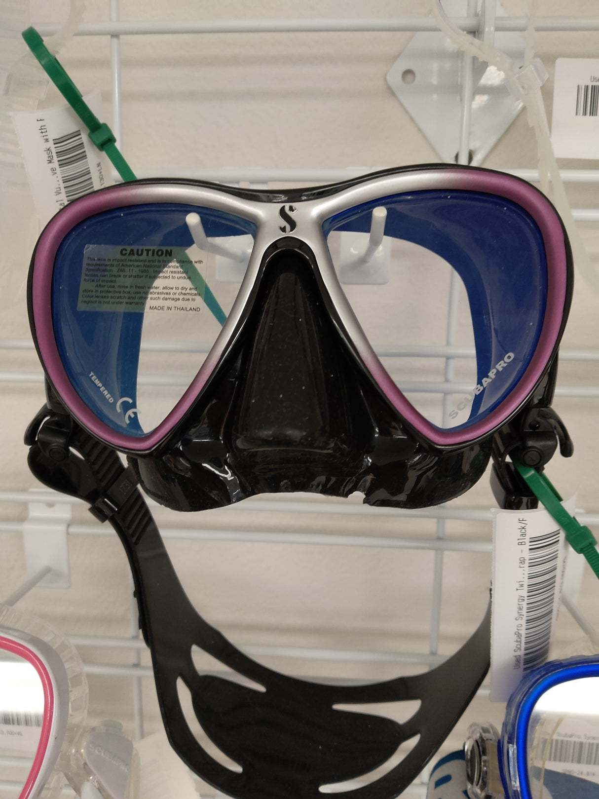 Used Scubapro Synergy Twin with Comfort Strap