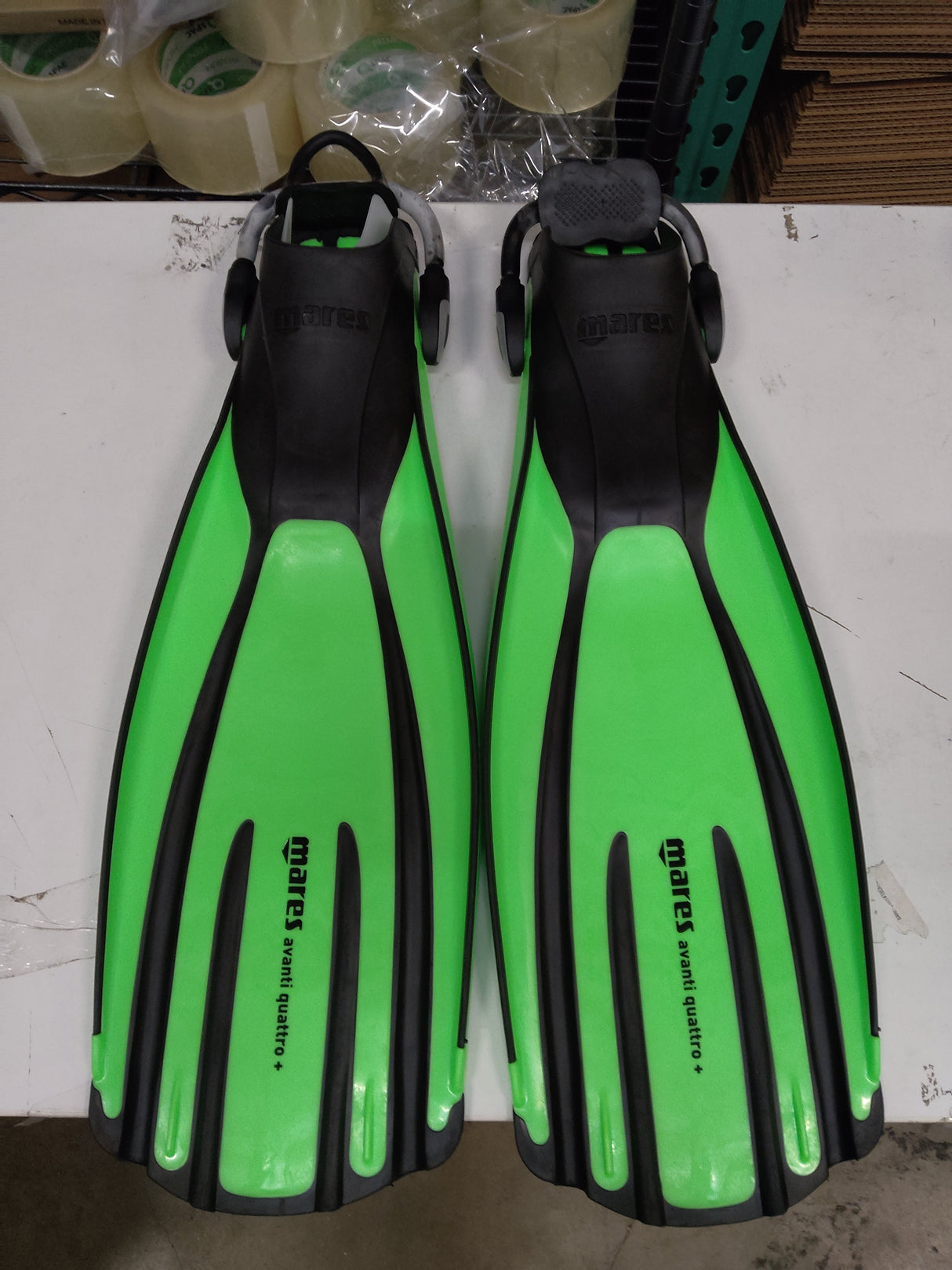 Used Mares Avanti Quattro Plus Open Heel Bungee Strap Dive Fin