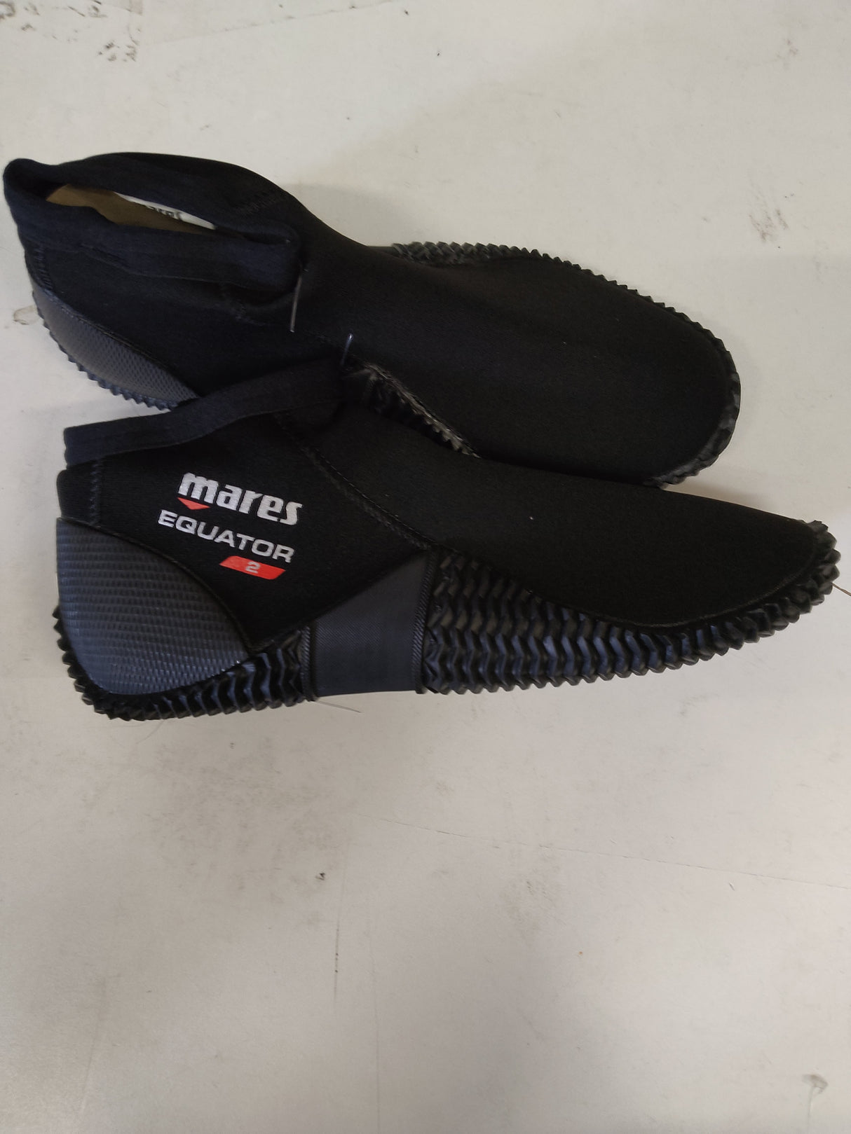Used Mares Equator 2mm Boot