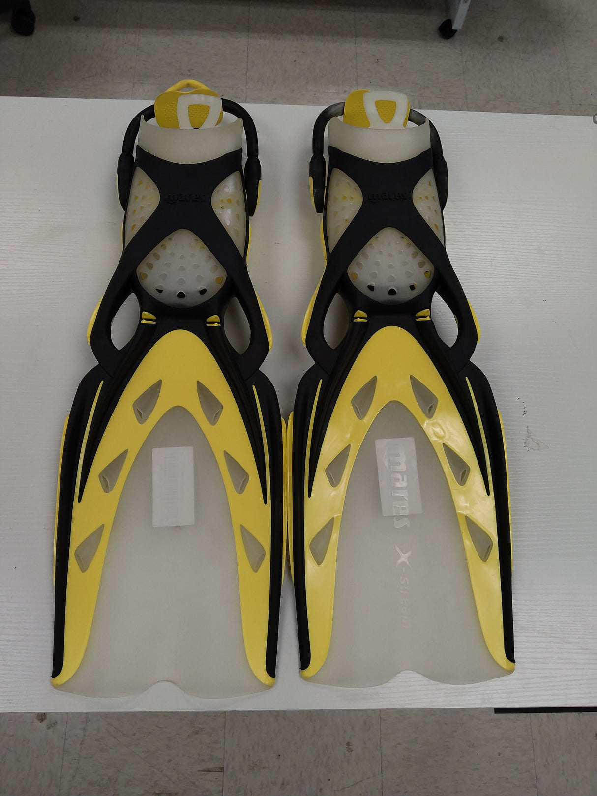 Used Mares X-Stream Open Heel Fins
