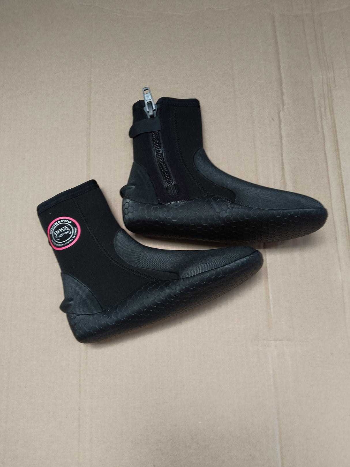 Open Box Scubapro Base 4 MM Lightweight Dive Boot