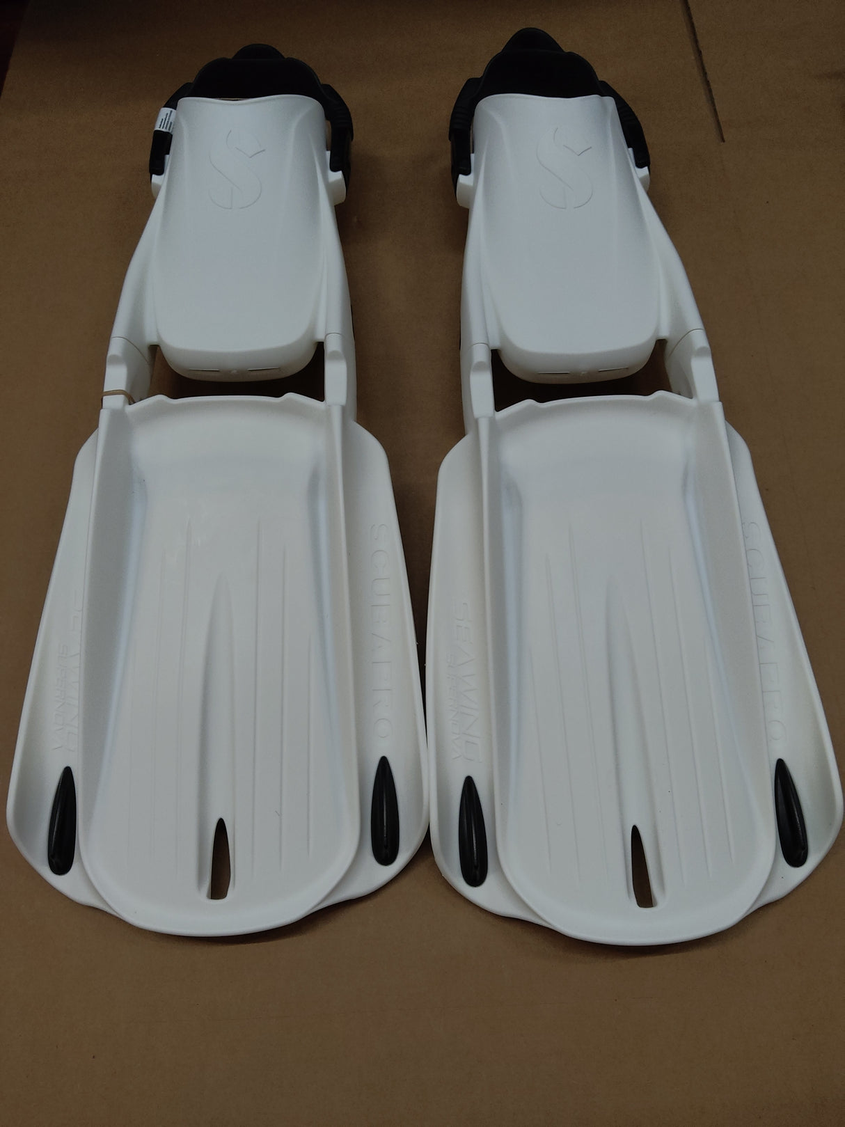Open Box Scubapro Seawing Supernova Fins