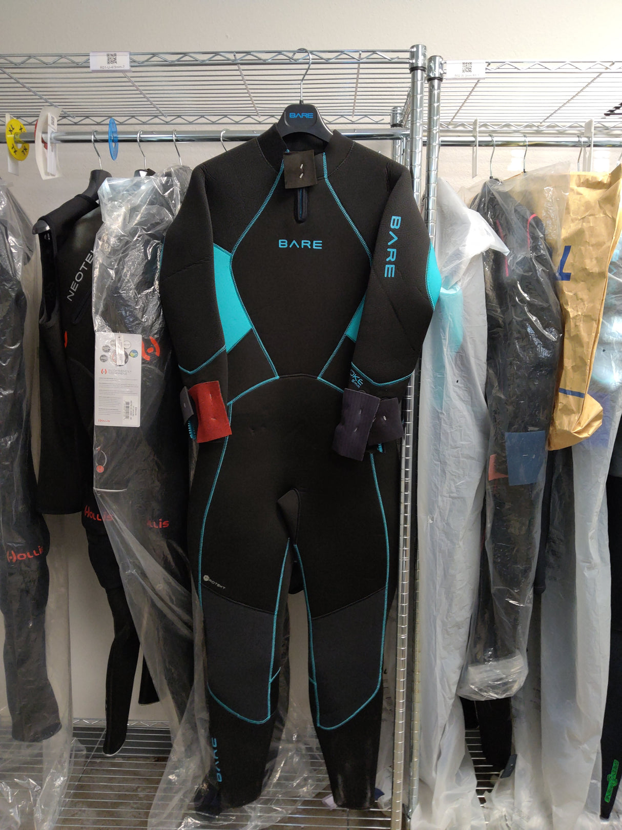 Open Box Bare 5mm Evoke Full, Womens