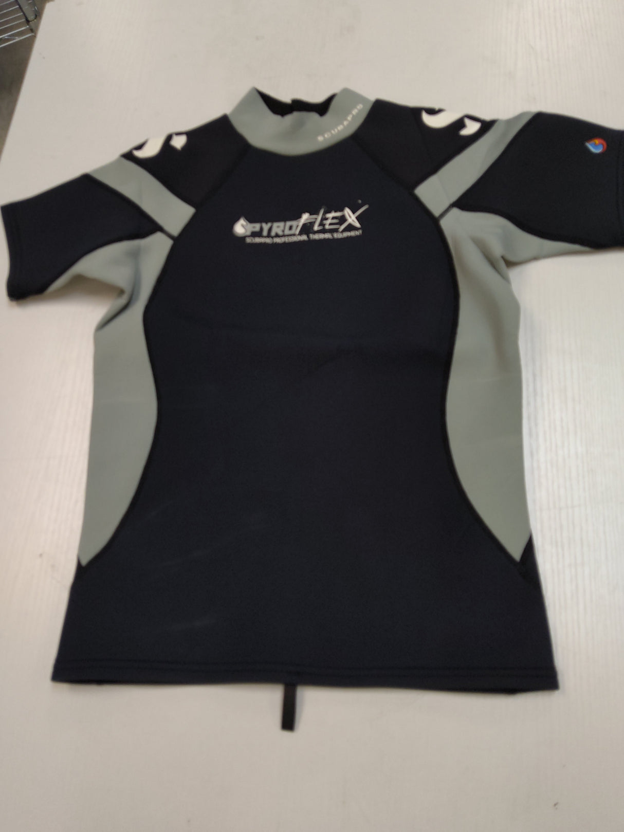 Used Scubapro Women's Pyroflex Short Sleeve Rash Guard