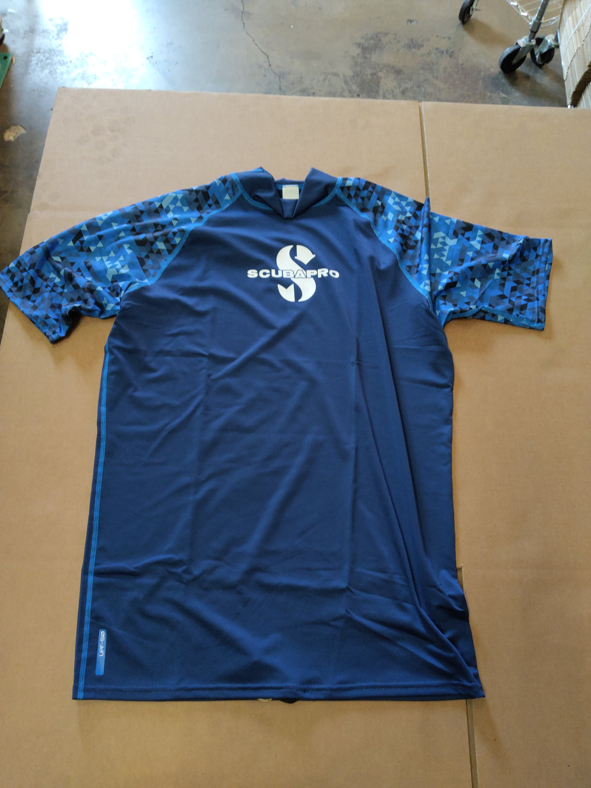 Open Box Scubapro Rash Guard Mens, Short Sleeve (UPF50)