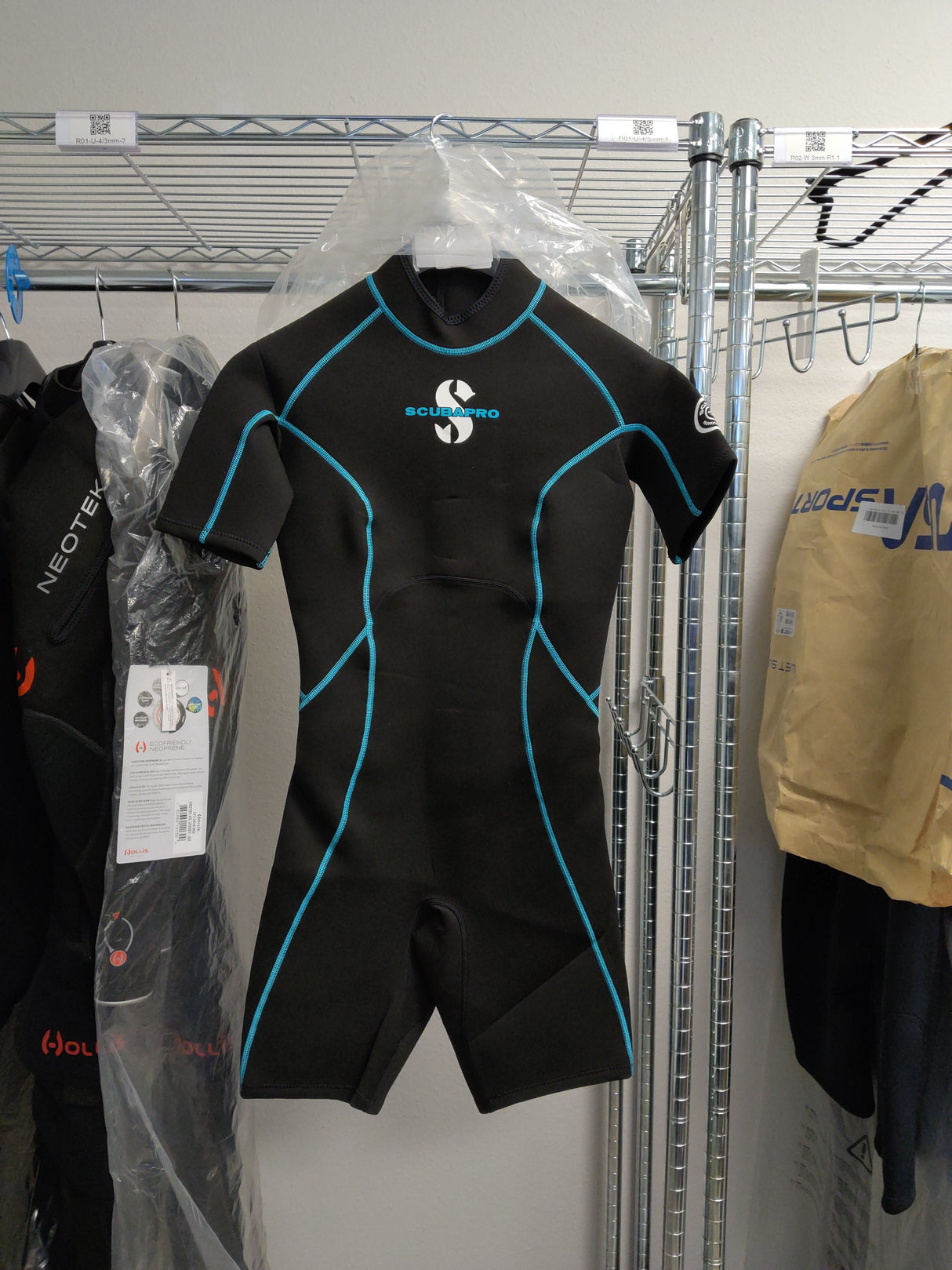 Open Box Scubapro Sport Shorty 2mm Women's