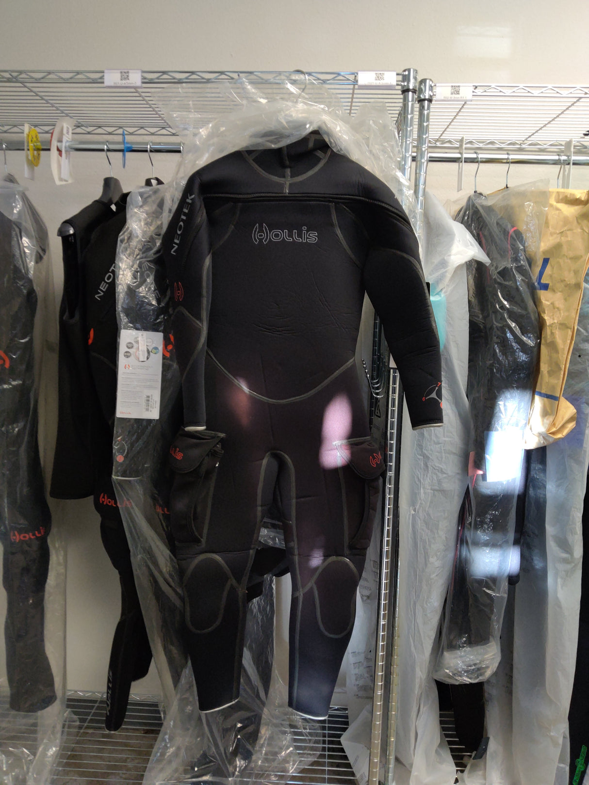 Used Hollis Neo Tek Semidry 8/7/6mm Suit