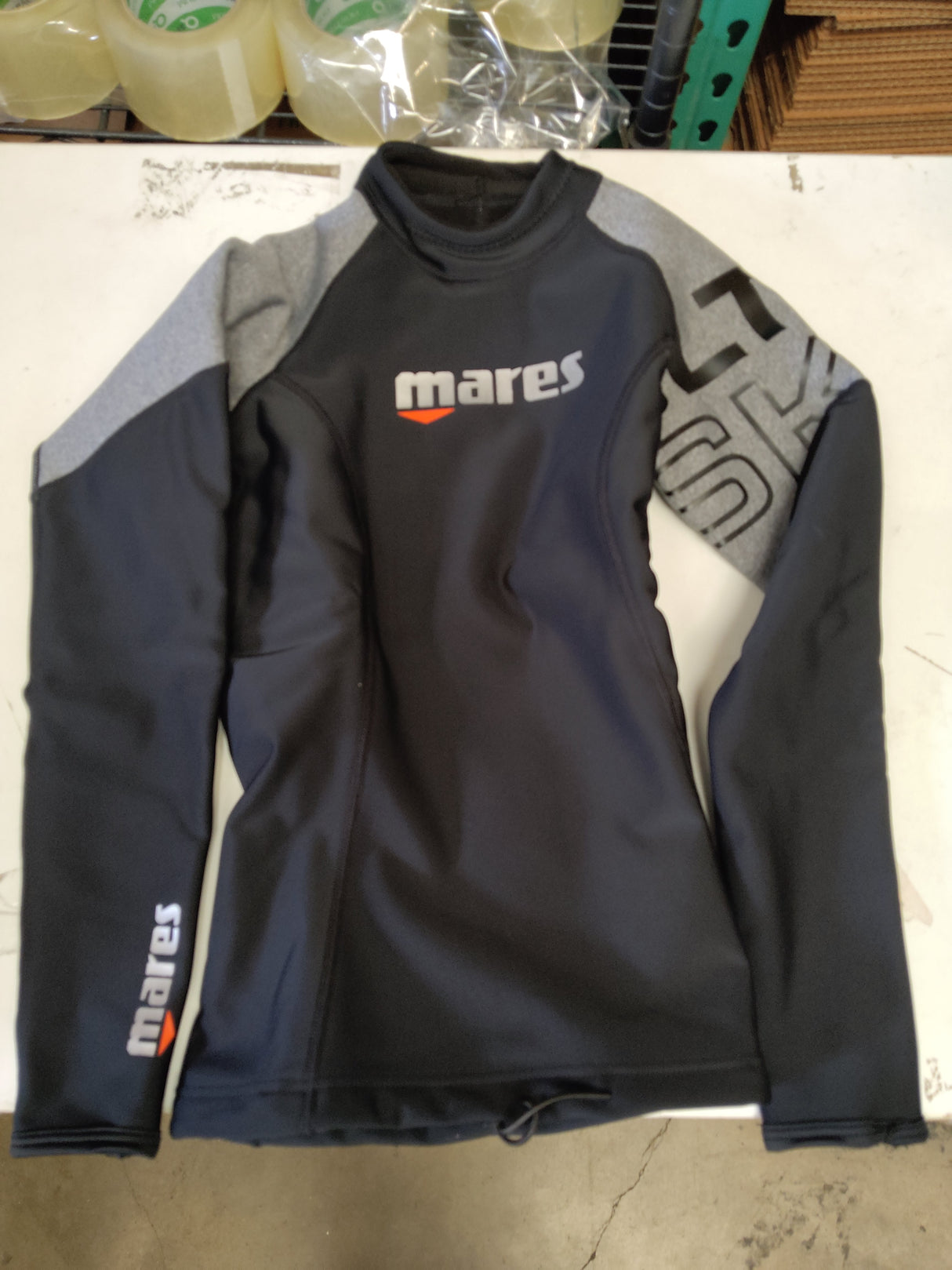 Used Mares Ultraskin L/S She Dives Rash Guard