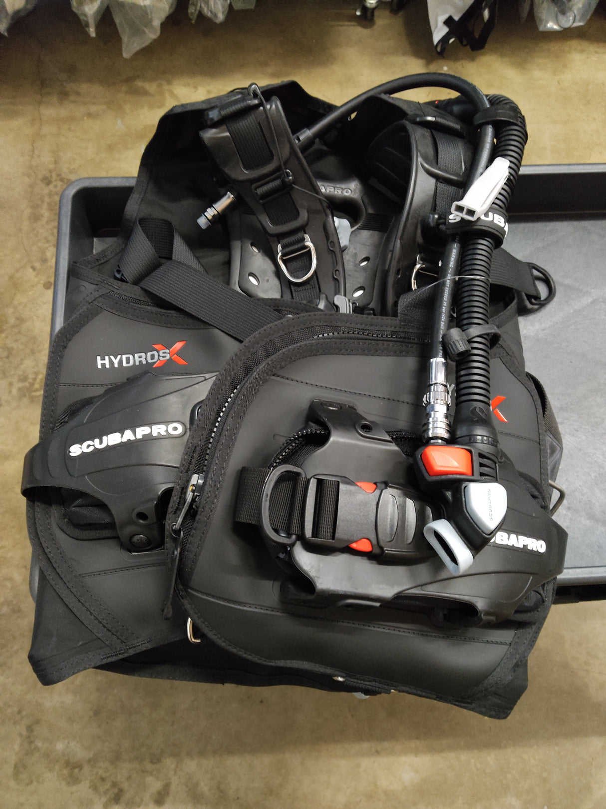 Open Box Scubapro Hydros X with Balanced Inflator Women's BCD