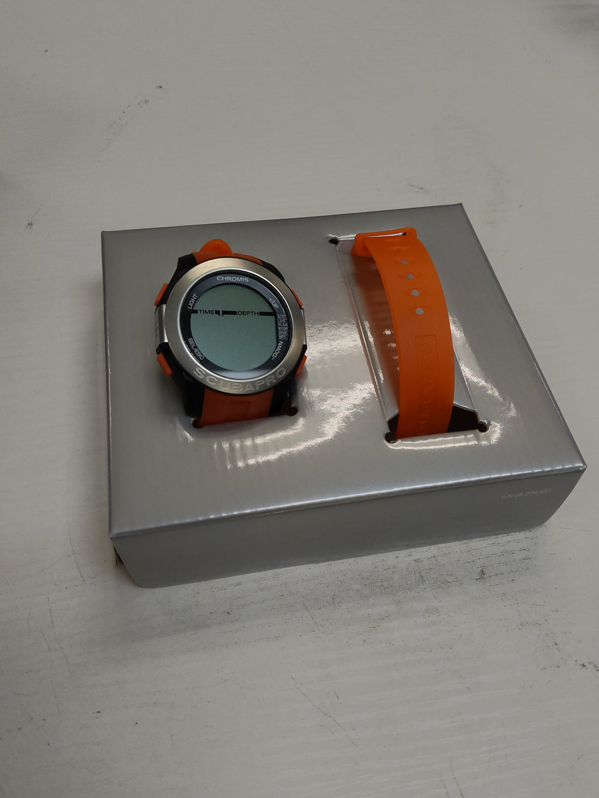 Used Scubapro Chromis Dive Computer