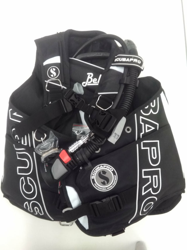 Used Scubapro Bella with Air2 V GEN (2018)-Black/White-XS-