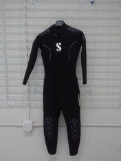 Used Scubapro Everflex Yulex Steamer 3/2 mm Women's-XS-