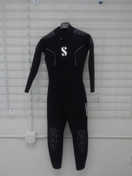 Used Scubapro Everflex Yulex Steamer 3/2 mm Women's-XS-