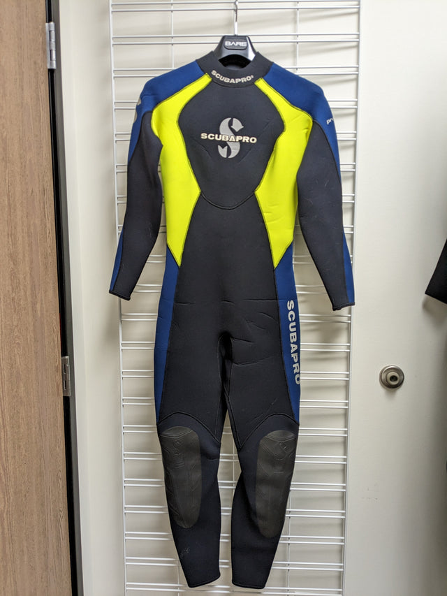 Used Scubapro Profile 3/2 Steamer - Womens Medium-M-Good-