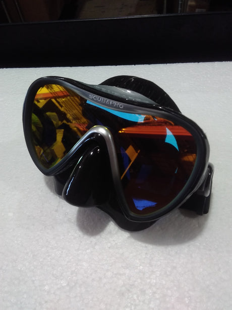 Used Scubapro Synergy 2 Trufit Scuba Diving Mask w/ Comfort Strap-Black/Silver - Mirrored Lens-