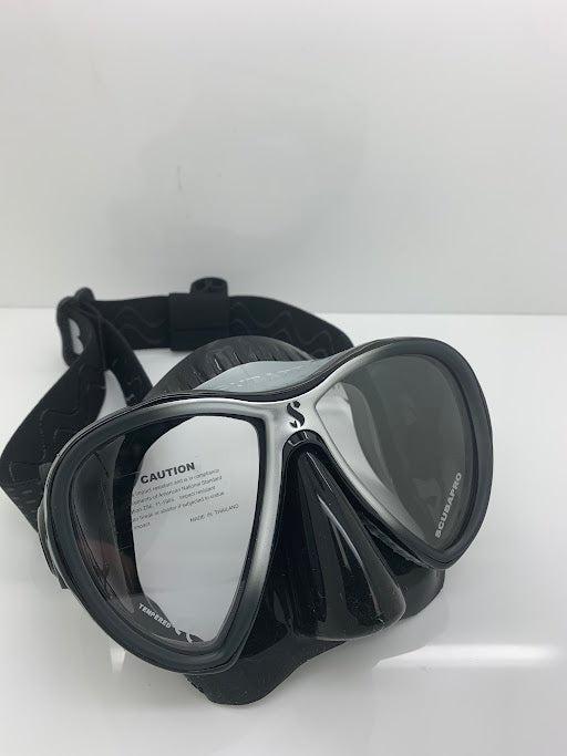 Used Scubapro Synergy 2 Twin w/ Comfort Strap-Black/Black/Silver-Like New-