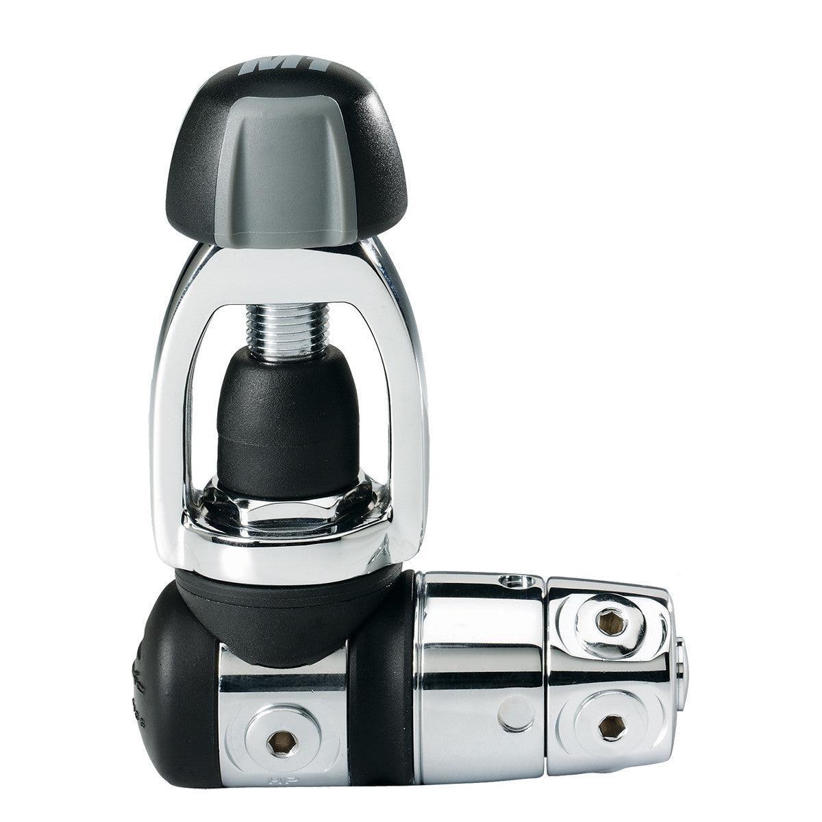 Atomic Aquatics M1 Regulator First Stage-Yoke Sealed-