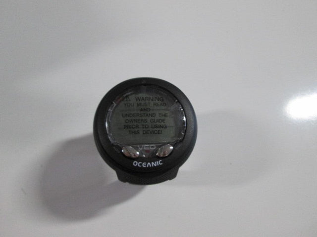 Open Box Oceanic Veo 4.0 Wrist-Black-
